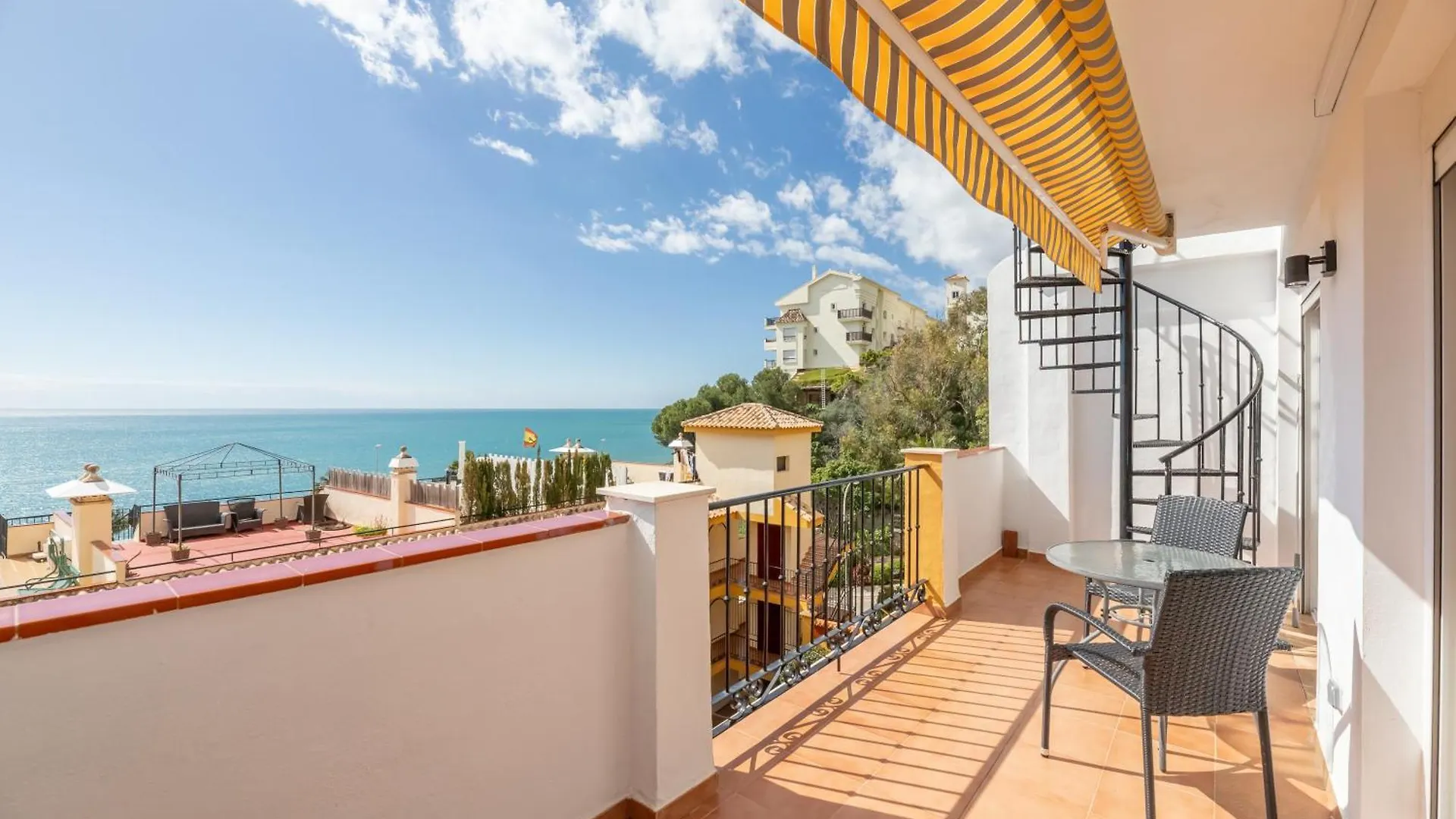 Vb Carvajal Sea Views 2Br Penthouse Apartment Benalmadena